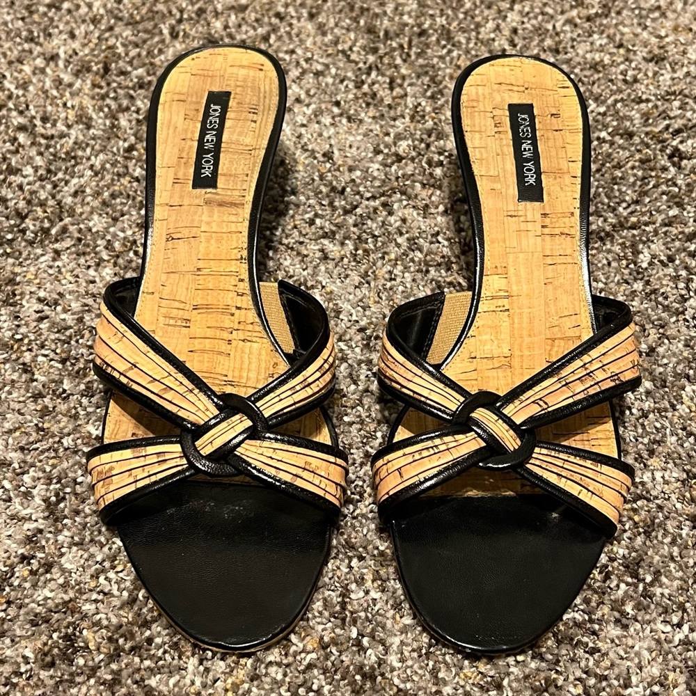 Jones New York Cork & Black Heels